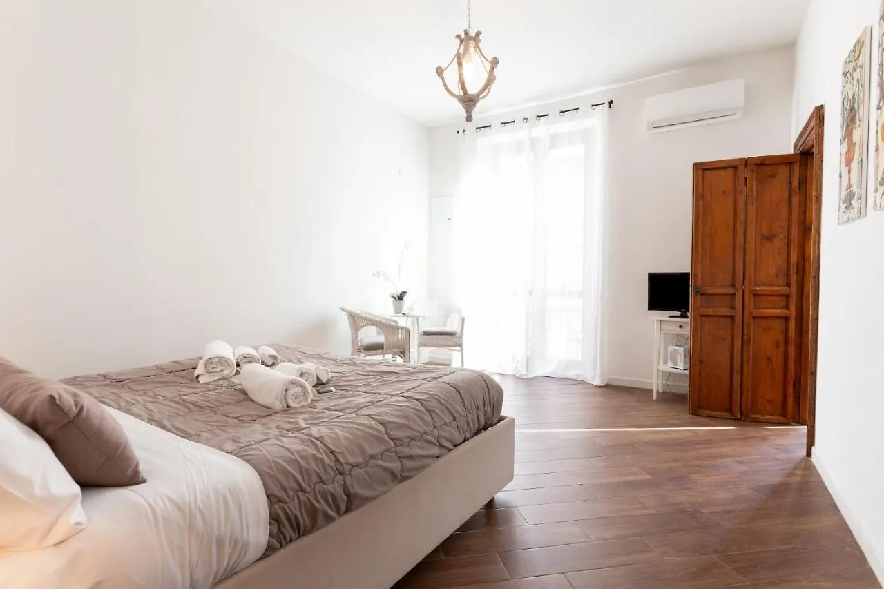 Apartment Quattro Canti Charming Flat Palermo Italy