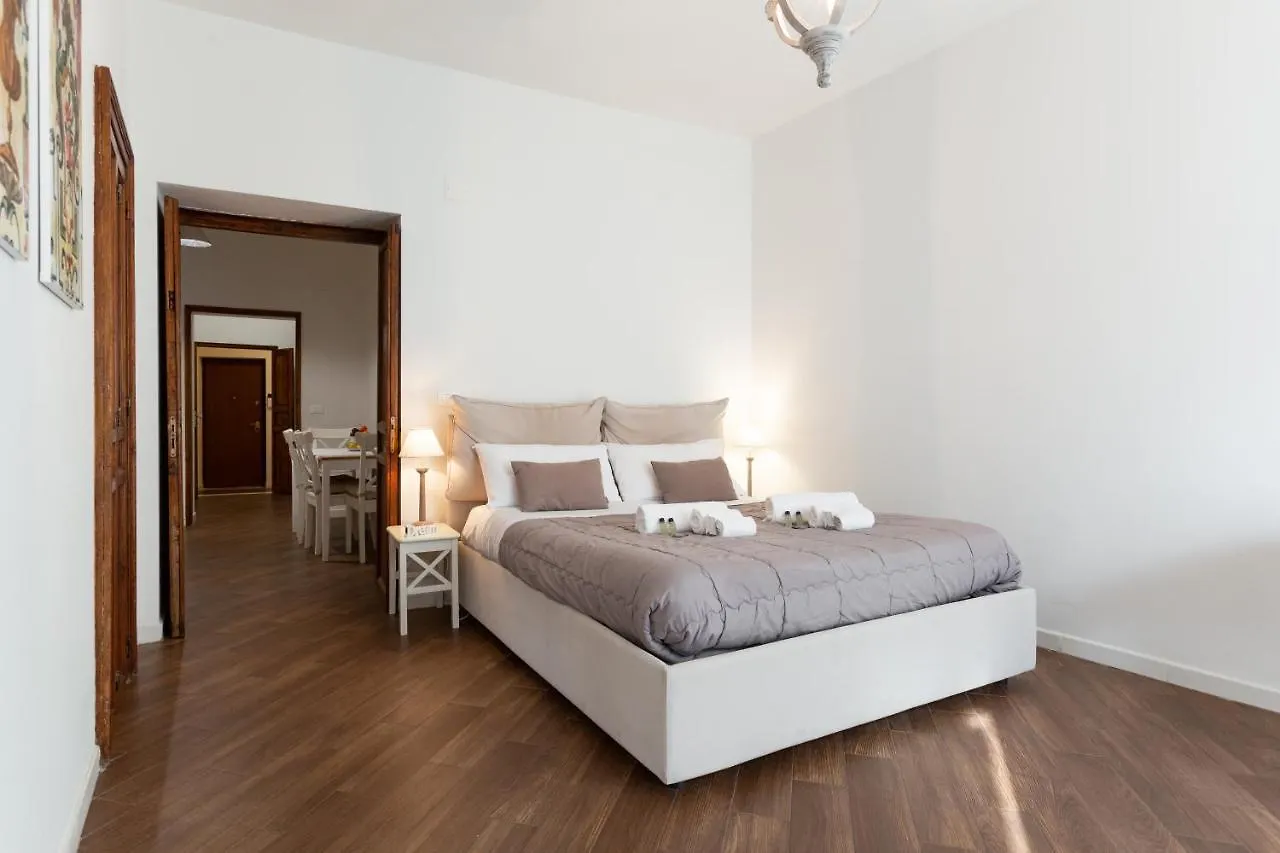 דירה פלרמו Quattro Canti Charming Flat